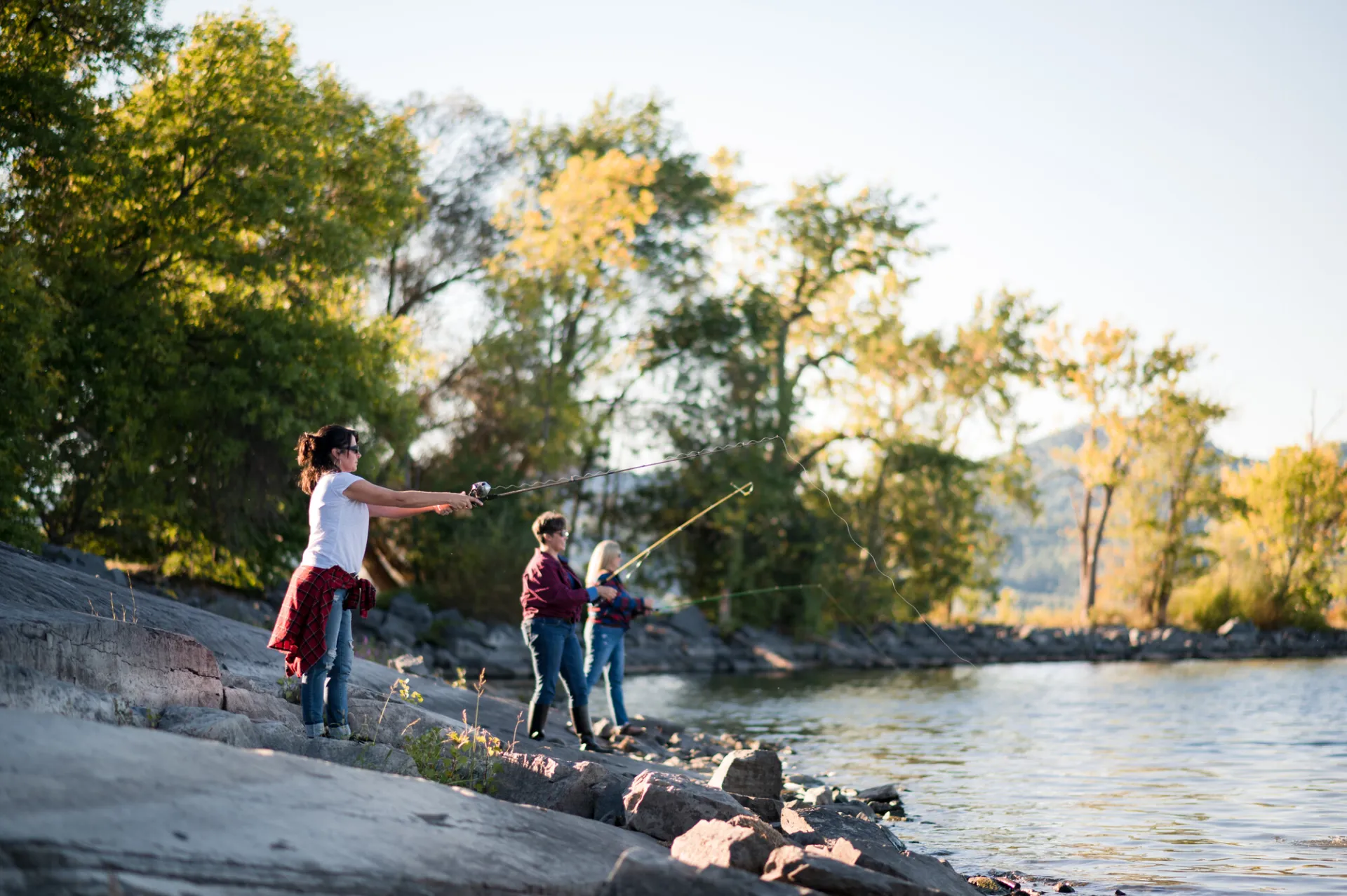 People fishing