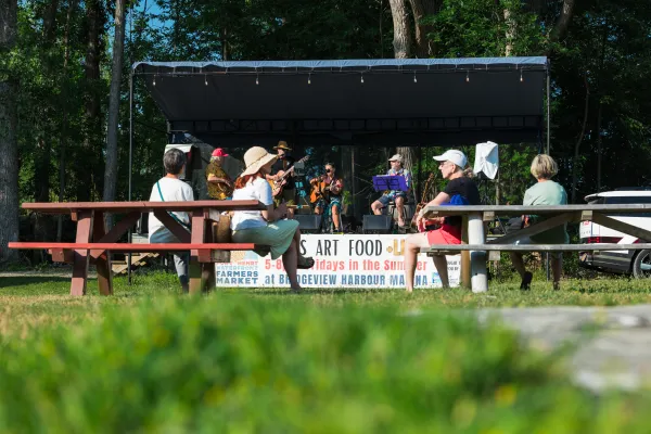 live music at the PHWFM